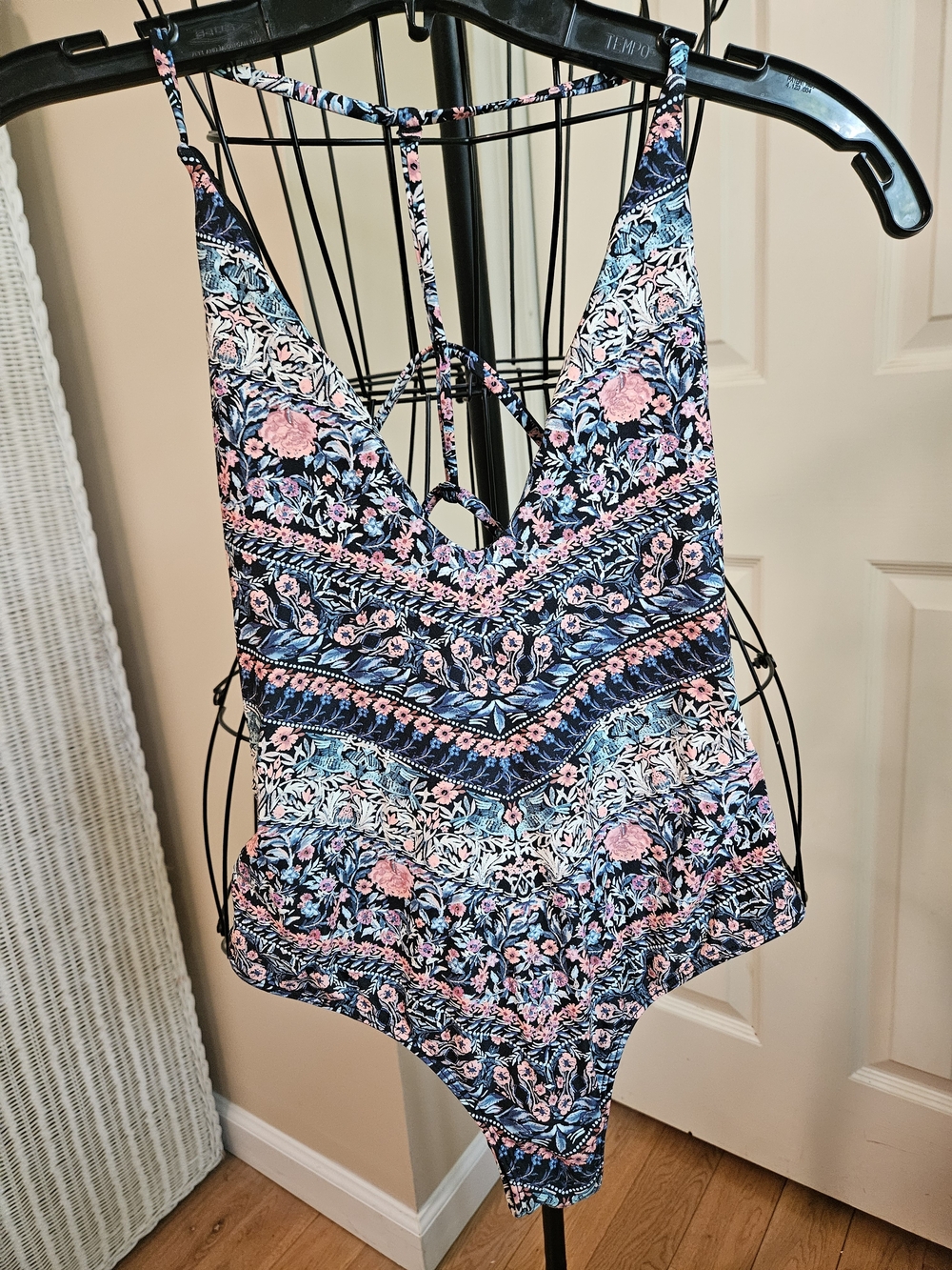 O'Neill  Womens XS One Piece Blue Print  Bathing Suit